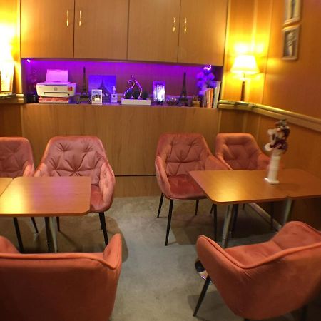 Le Nouvel Hotel Du Theatre Paris Bagian luar foto